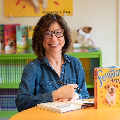 Author of books for kids, including the Fenway and Hattie series from @penguinkids. Fleischman Honor Winner. Instagram: @victoriajcoe