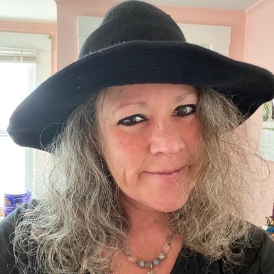 Jewelry artist, dry sense of humor, solitary witch, healer, garden maven, animal and marijuana advocate. #legalizeweed #CannabisCommunity #blacklivesmatter