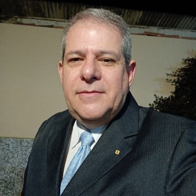 Messiânico - Pai - Patriota - Economista - Fluminense - Com esperança de um Brasil melhor -  Contra a Corrupção.