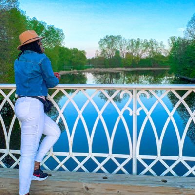 francaroz's profile picture. 
