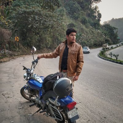 Banker & Engineer by profession|
Travel, food and History|
Moviebuff|
Mumbai| ♊