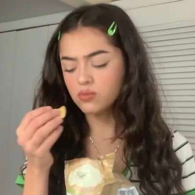 vnhckr's profile picture. vin.
15