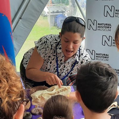 Scientist, explainer and Senior Programme Manager at NHM London, former producer @Palaeocast 🏳️🌈