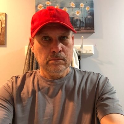 Sports dad ,who enjoys life,liberty and our country.,independent conservative ,no DMs