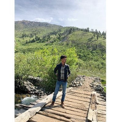 Ex-Fazaian | AU-21 🎓
Air Force Brat ✈ 🇵🇰
Programmer | Hacker | CS Graduate 💻
Since 1999 ✨