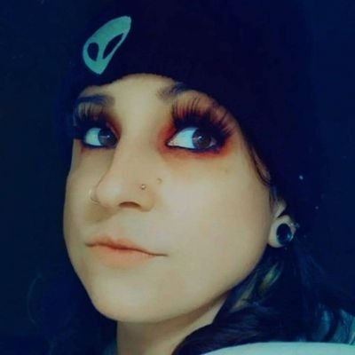 Gamer girl🎮 here for fun💁🏻‍♀️xBoxOne🤓Currently Canada🇨🇦from another world👽✌️https://t.co/cSqTcSduHt