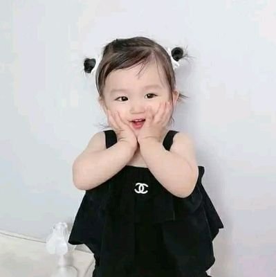 selectivity2499's profile picture. لا تجعلني يا الله أنتظر ما لا يأتي ولا أعتب على من لا يخشى حزني ، ولا تُعلقني فيما لم تكتبه لي وفيما يُؤذ قلبي🍂🍁