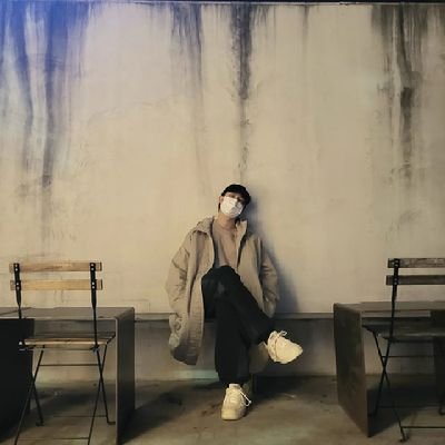 arseniohakiem's profile picture. Books are still my favorite things