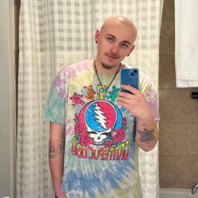 c_damnberg's profile picture. Developer @GamegeekStudios | 26 | AZ | ♠ | こにちわ