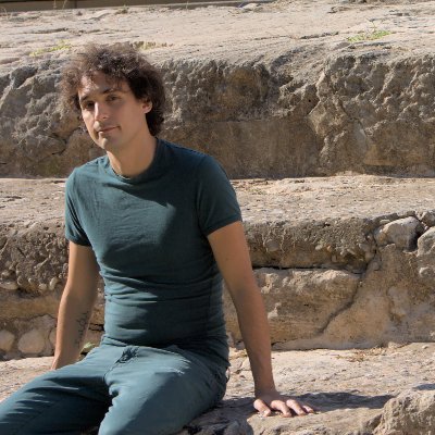 Químic i valencià. És a dir, més partidari de fer foc que de fugir.
Guia a @valciencia_🧪🦇
Col·laborador a @La_Directa País Valencià📰📰