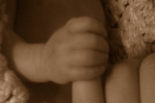 Hi we are a mum and dad who's little boy Jayden Died 1 hour and 4 minutes after he was born  Now we want to help others create memories of their angels.
