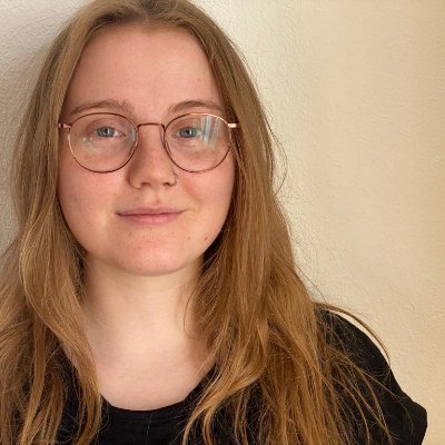 aka_mascha's profile picture. Hier nicht mehr aktiv! Find me on Instagram @aka_mascha
Ukrainerin aus Berlin, in Büchern zu Hause.