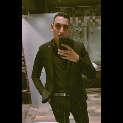 officer👮
اللهم غسلنى ف دمى وكفنى ف ملابسى وارزقنى الشهادة يارب العالمبن