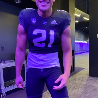 University of Virginia Alum ; University of Washington Alum Instagram: Wayne_Taulapapa