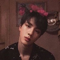 jiji (@chxrrybomby) 's Twitter Profile