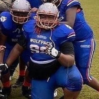 CantonHighSchool Sophomore Height 5’9 Weight 317   Position OL/ DL Class of 2025 💯‼️‼️💪🏾🐯💙💛🏈🏈