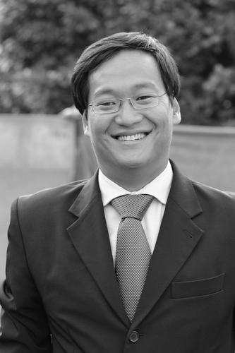 LL.M. Project Manager for corporate insurance and financing, renewable energies, IT security and cyber defense, real estate, private equity and self-development
