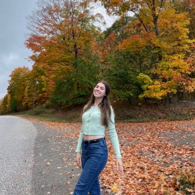 Caroline927_'s profile picture. (she/her/hers)