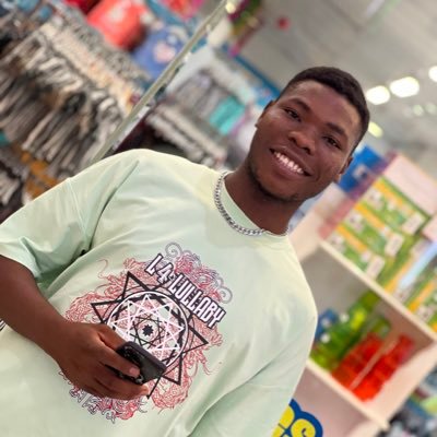 omosor_ovie677's profile picture. Fuck fake friends