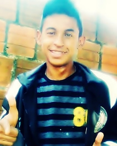 não sei ! isso sempre foi um problema pra mim , não sei absolutamente nada de mim ! eu vivo de mudanças , ai fica dificil de afirmar qualquer coisa sobre mim!
