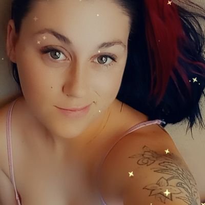 ChristyReignbow's profile picture. 18+ only, cum play with me! $ChrisTy1812                                       https://t.co/vvx7aXchWP