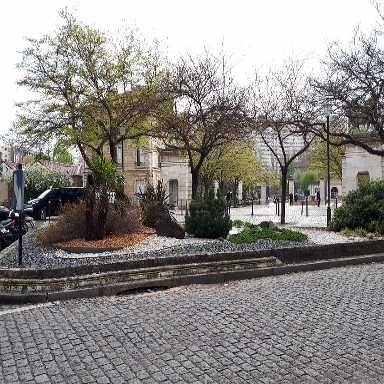 lemondethic's profile picture. La vie seule, assoit son but et sa portée. Donc moins d'espoir mais plus d'amour et d'action.