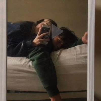 GrGE1Hbxs2y9js6's profile picture. 