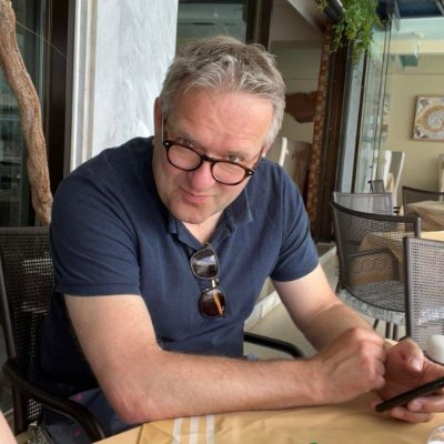 akgijssel's profile picture. Wethouder | Schrijver | Dichter