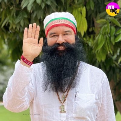 YOUTH FEDRATION DISTT MEMBER पूरी दुनिया में @Gurmeetramrahim जी जैसा गुरु नही है और मुझे फखर है कि मैं इनका शिष्य हूँ