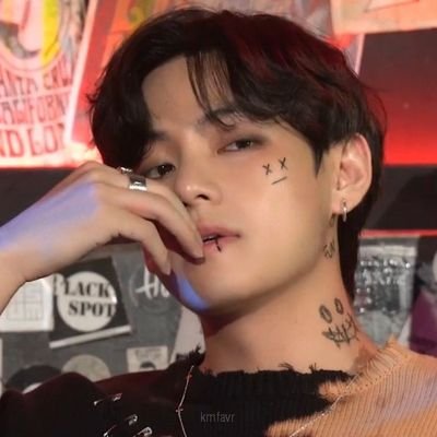 she / her... new to twt stan ¡☆ multi
💭 방탄소년단 — kanlungan