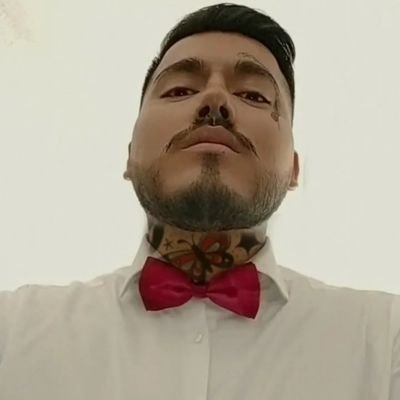 WaltherLara4's profile picture. 