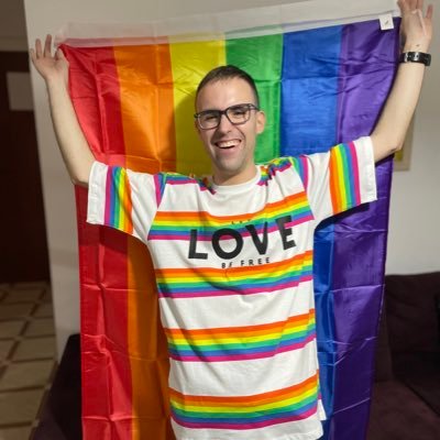 Jiennense y villacarrillense de nacimiento. Generación del ‘95.Socialista,feminista, ecologista. LGTBI 🏳️‍🌈. Maestro 👨‍🏫 por vocación.💜 El feminismo my top