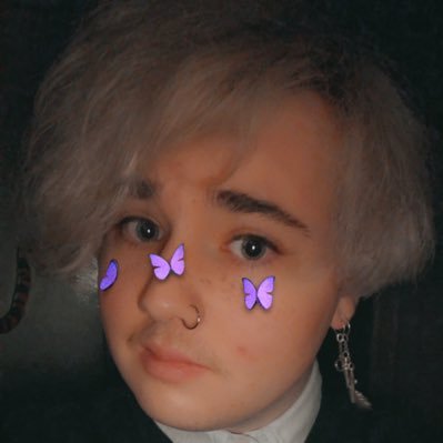 he/him | 21🎈| Melbourne | I really fuck with poetry and flowers :) 🌺