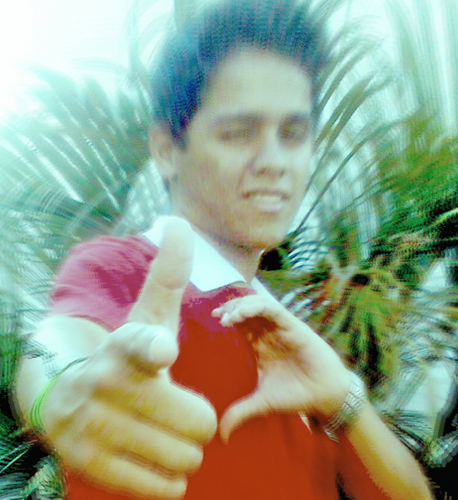 LeomarZaurizio's profile picture. Não importa o que eu diga você irá valorizar pelo que vê, julgar pelo que ouviu e opinar pelo que conheceu!!!!
Preto:Feio:Lega!!Que toca Violão...;P