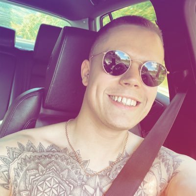 Just a 25 year old riding the big wave called life x Insta @dan_hambl