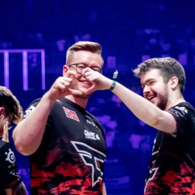 My steam: https://t.co/knuhzd32cX
I stream here: https://t.co/weYBBE8FIC
Studying Academic Esports at UiA