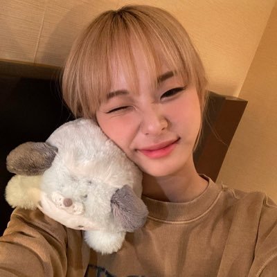 seonyouthinkr's profile picture. thinking account for #KIMSEONYOU of #CLASSy 🐣