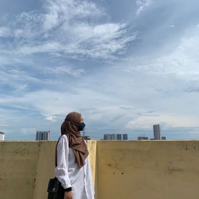 ftnbhhazln's profile picture. Wuuu