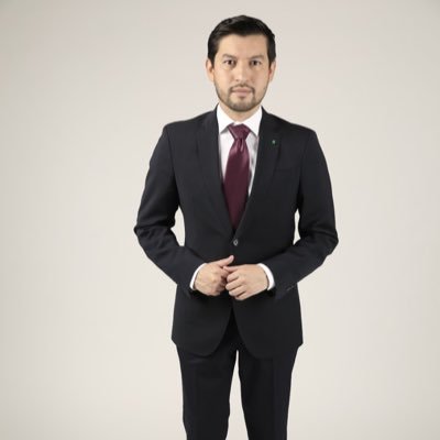 Periodista de Espectáculos en @AztecaNoticias @adn40 sígueme en Instagram @antoniocastanedasan