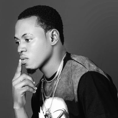 Old accnt hked
pls follow 4 follow back 🙏🙏...
Afrobeat Singer, songwriter, performing artist.🎤
booking:- bzyboimike@gmail.com
+233574403509