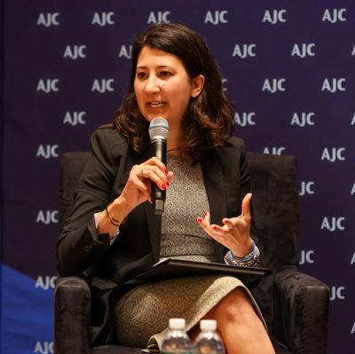 Director of Jewish Communal Partnerships  @AJCglobal. 
East Coaster living in the Midwest.