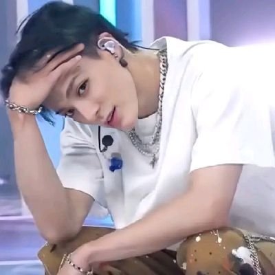 FathonahNuruly's profile picture. perbanyak bersyukur kurangi insecure