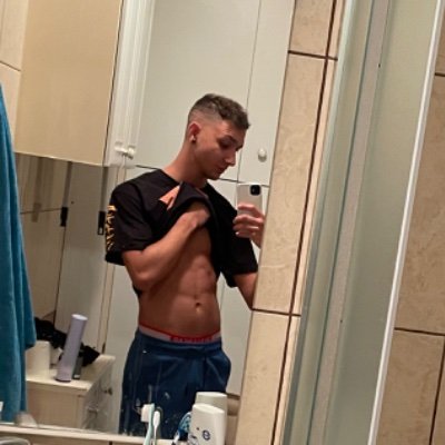 SawKwazy's profile picture. Editor for @teamsawgg and @thesawprojects