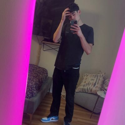 tedd_medina30's profile picture. bro/bruh