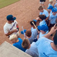 Avery Collins (@ac0llins8) 's Twitter Profile