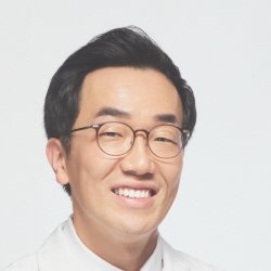 Dr. Acupuncture in Korean Medicine 
KMD(MD in Korean Medicine), Ph.D, Licensed Acupuncturist 
2720 N. Harbor Blvd suite 120, Fullerton CA 92835
T. 714-519-3775