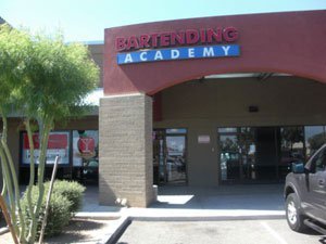Courses that cover drink recipes, beers, wines, service techniques and state certification. Classes are 40 hours, flexible schedules, job placement assistance.