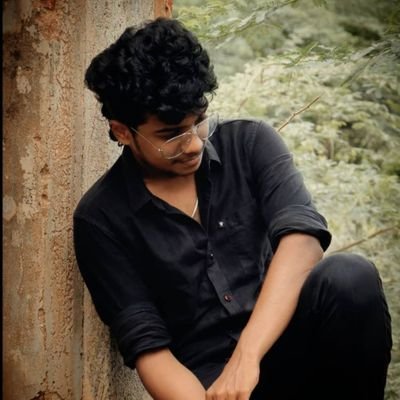 CONSTRUCTING MYSELF -
Associate film Director in K-TOWN