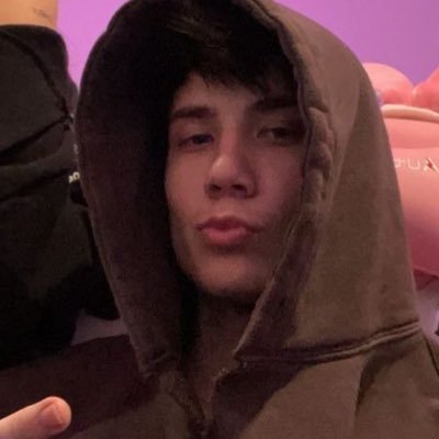 hosslov's profile picture. 𖥻𓈒 hossler means safe place ✦ || she/her¹⁶