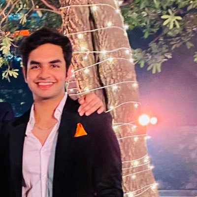 Yashh0915's profile picture. 